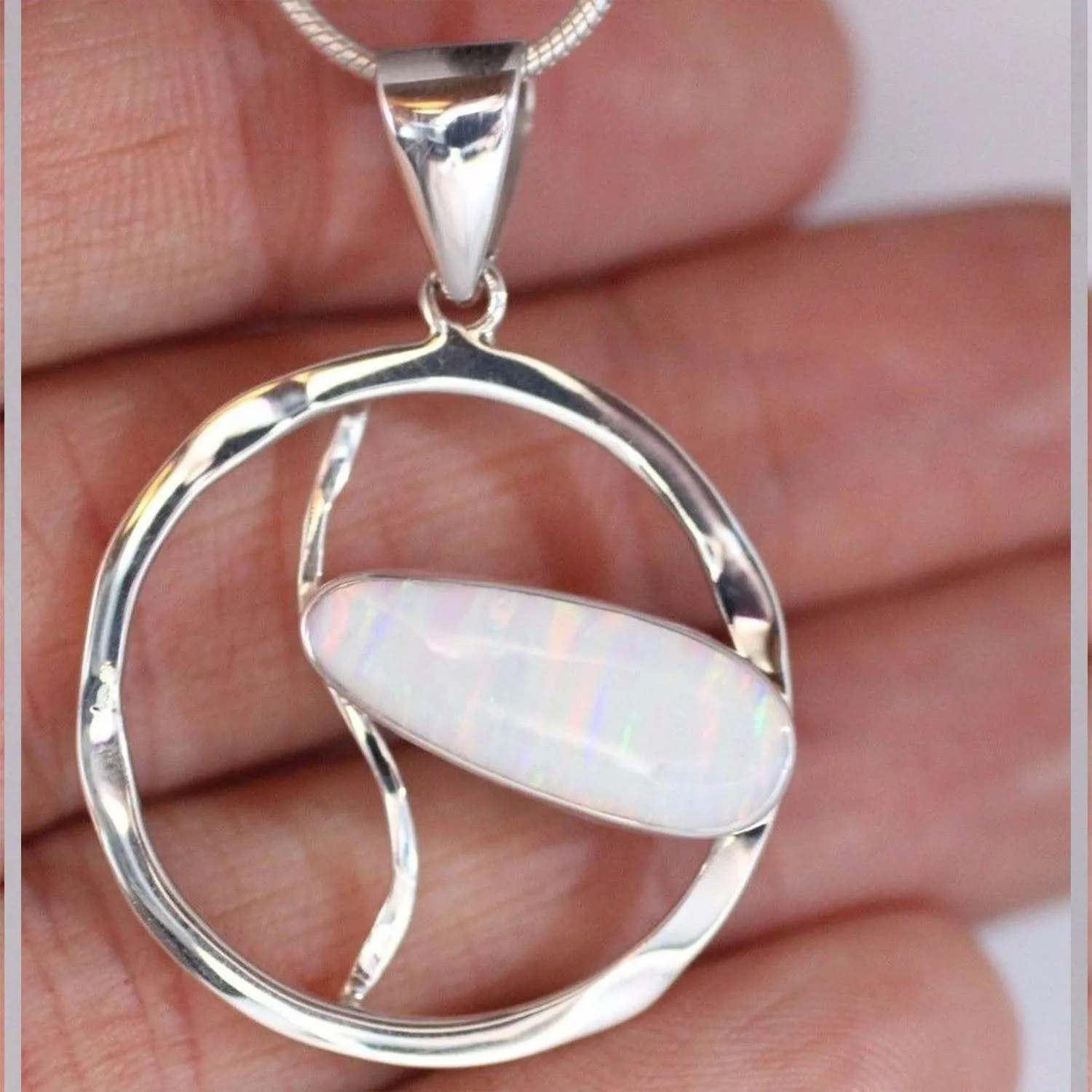 AAA Japanese Cultured Opal Pendant 925 Sterling Silver Necklace Jewellery