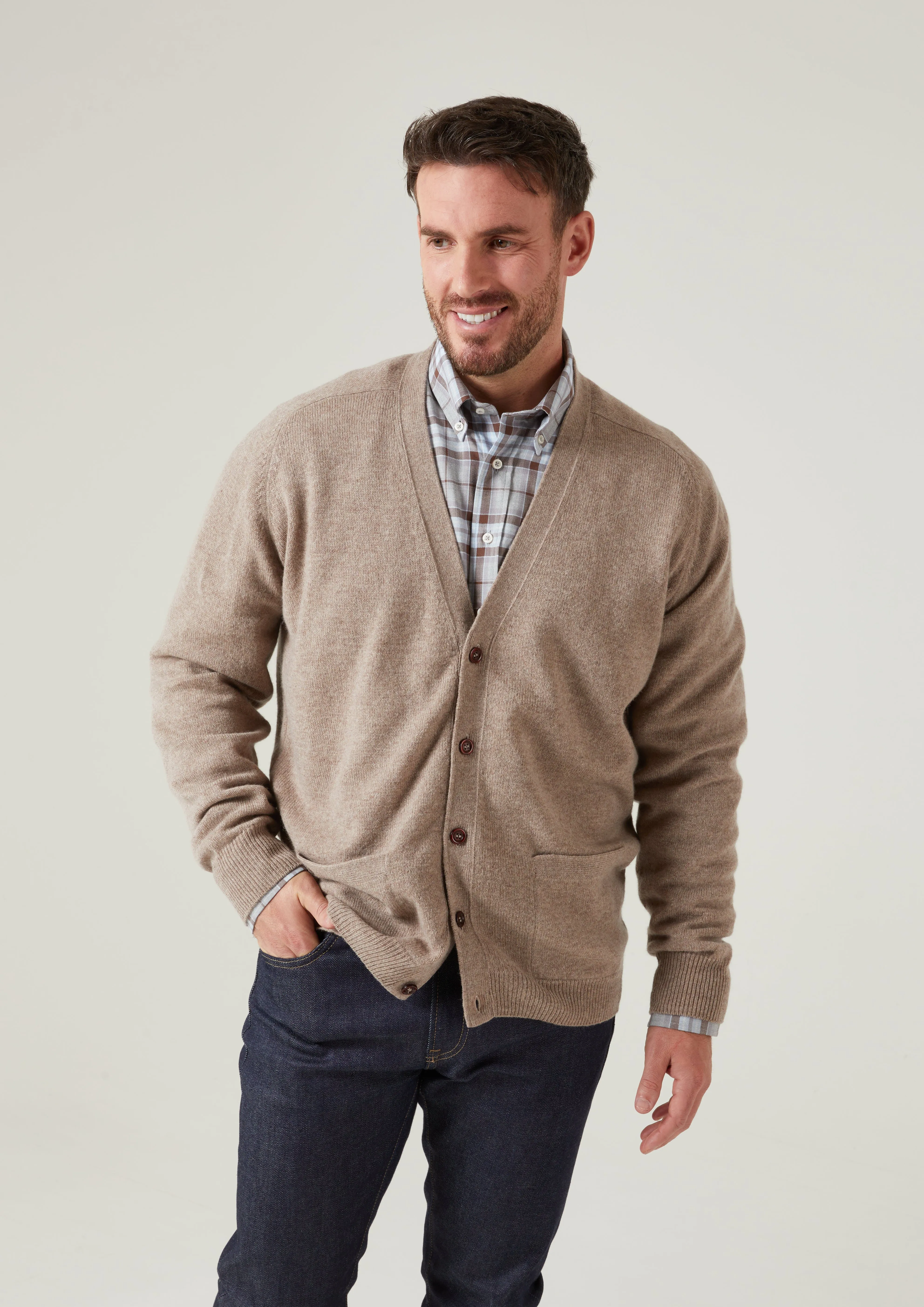 Cornwall Lambswool Cardigan in Mushroom - Classic Fit