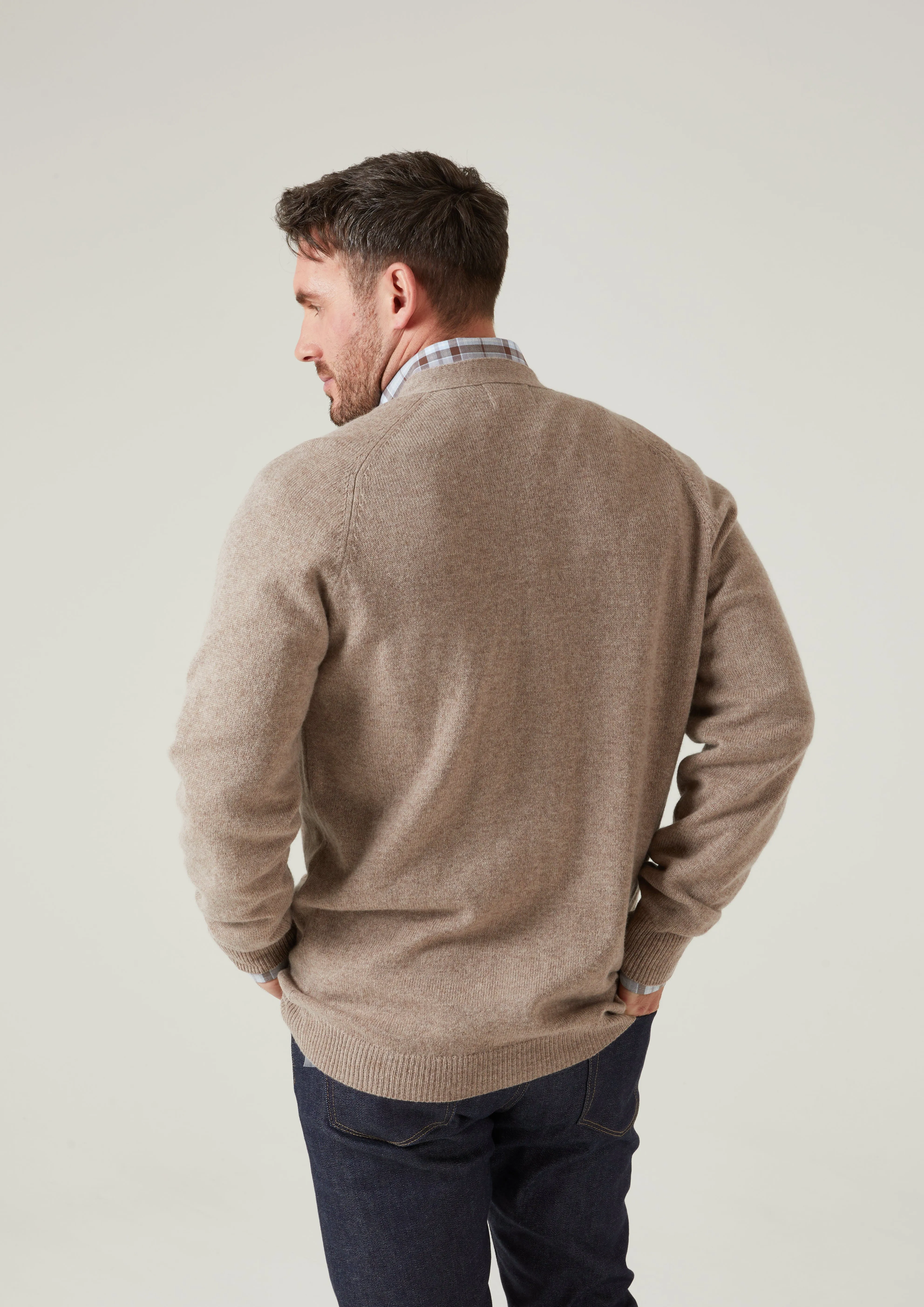 Cornwall Lambswool Cardigan in Mushroom - Classic Fit