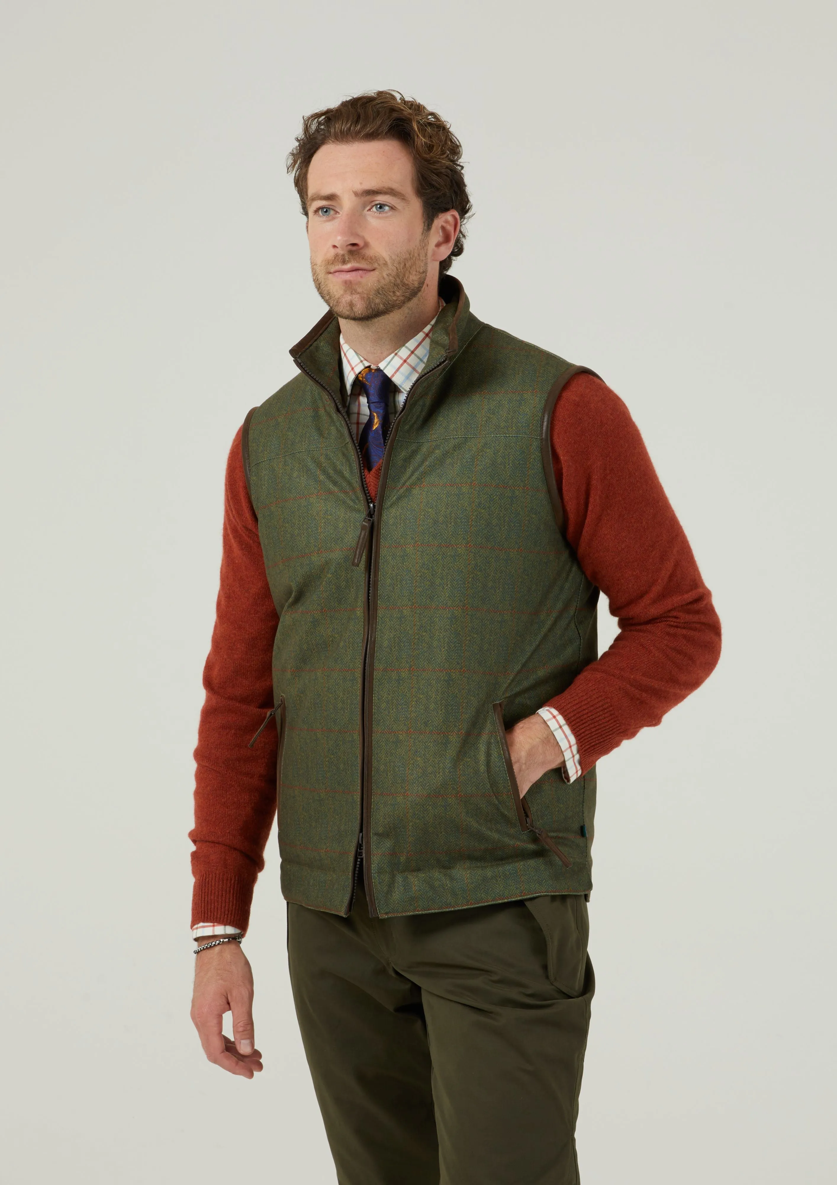 Didsmere Men's Technical Tweed Gilet In Olive - Regular Fit