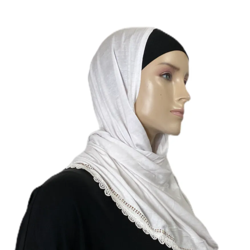 Kuwaiti Cotton Jersey Rhinestone Edge with Wheel Fringe