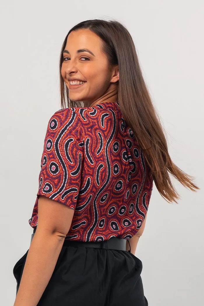 Lappi Lappi Jukurrpa V Neck Short Sleeve Women's Blouse