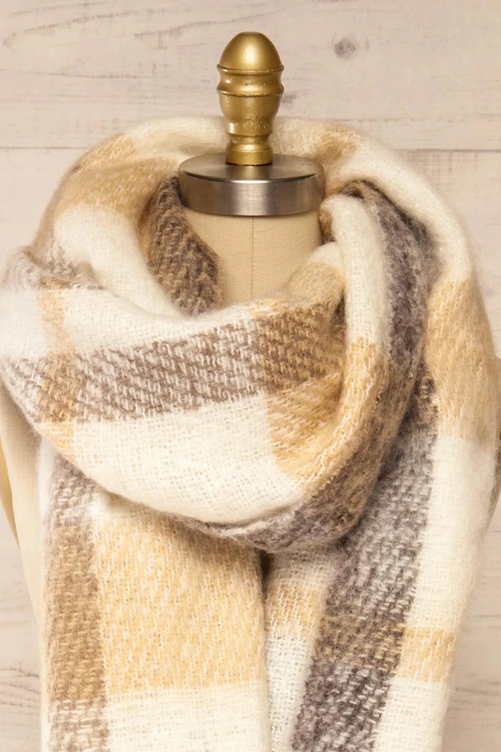 Lichfield Brown | Fuzzy Knit Plaid Scarf