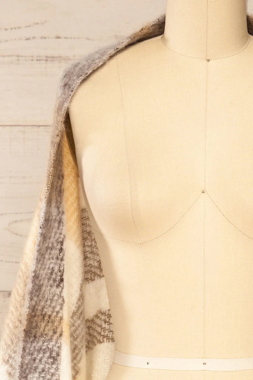 Lichfield Brown | Fuzzy Knit Plaid Scarf