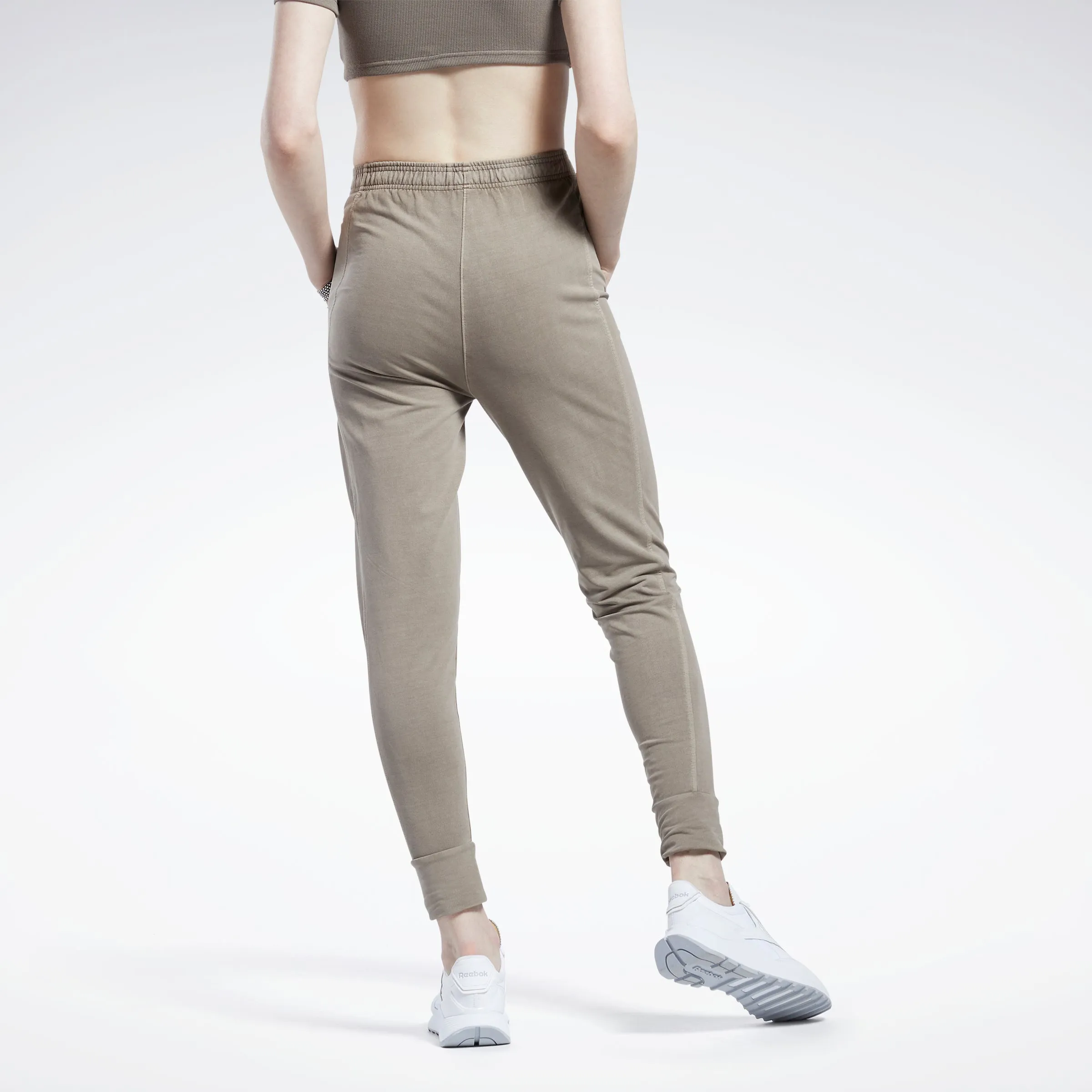 Reebok Apparel Women Classics Natural Dye Fitted Joggers Trekgr