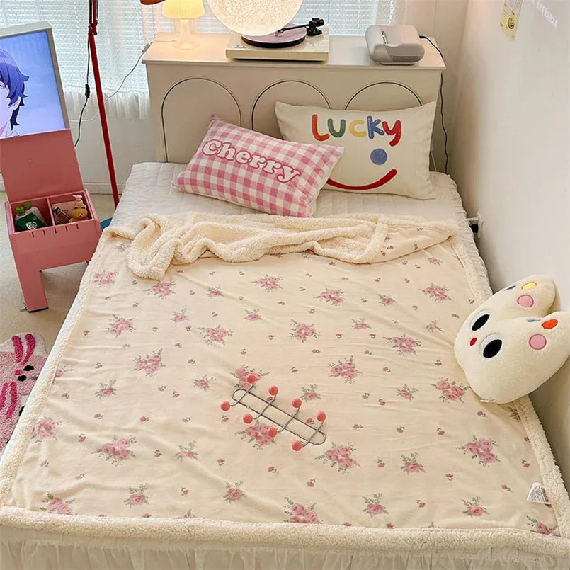 SINOTAO  -  Cartoon Lamb Fleece Office Nap Soft Shawl Blanket Warm Household Air Conditioning Sofa Cover Blanket All Seasons Universal